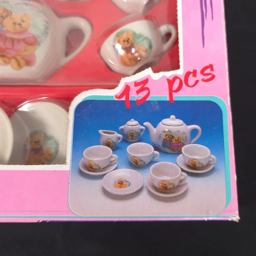 VINTAGE 1991 MINI PORCELAIN TEA SET TEDDY BEARS 12 Pieces Cups Saucers‎